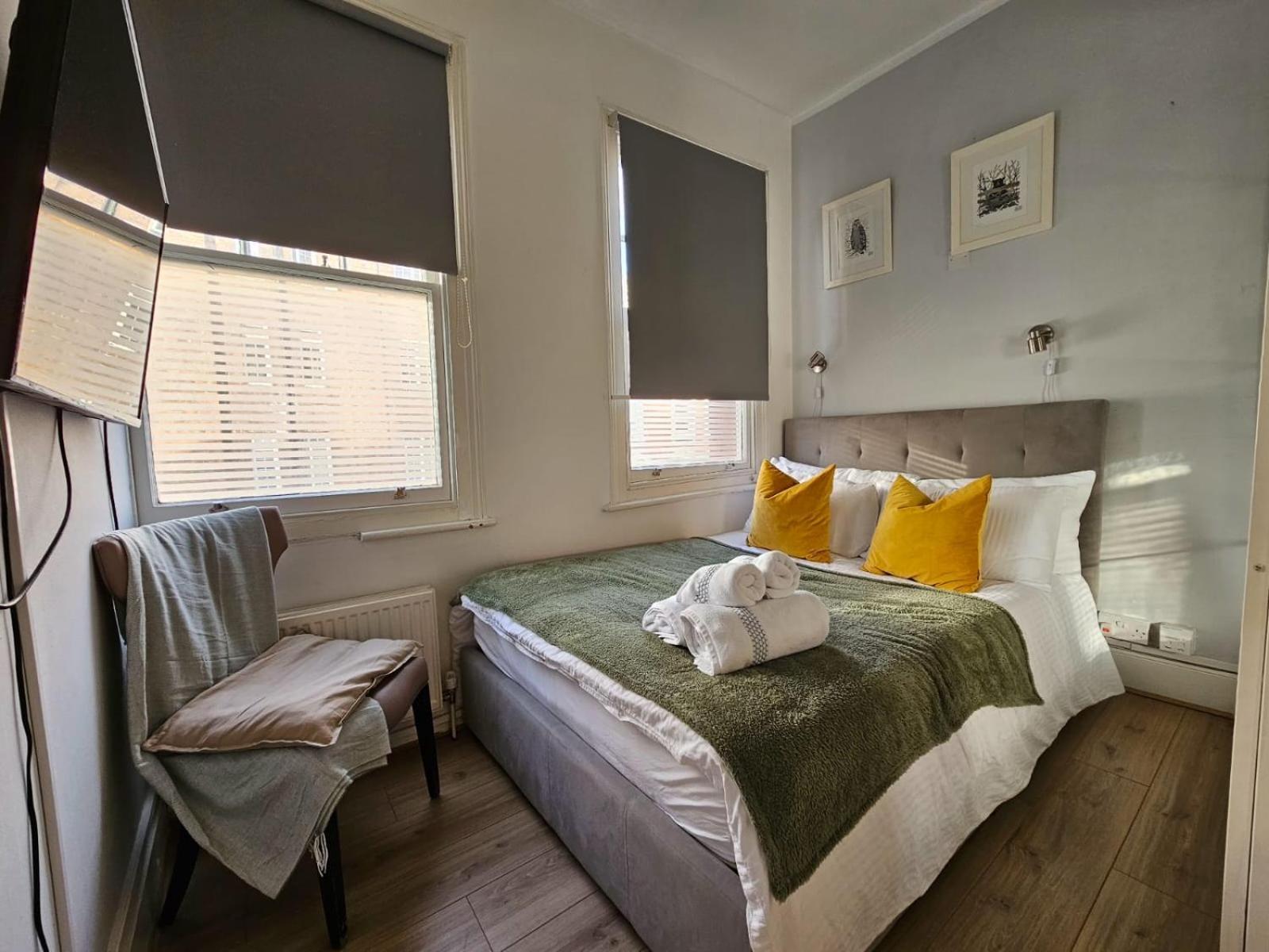 Beautiful And Spacious Flat Лондон Екстериор снимка